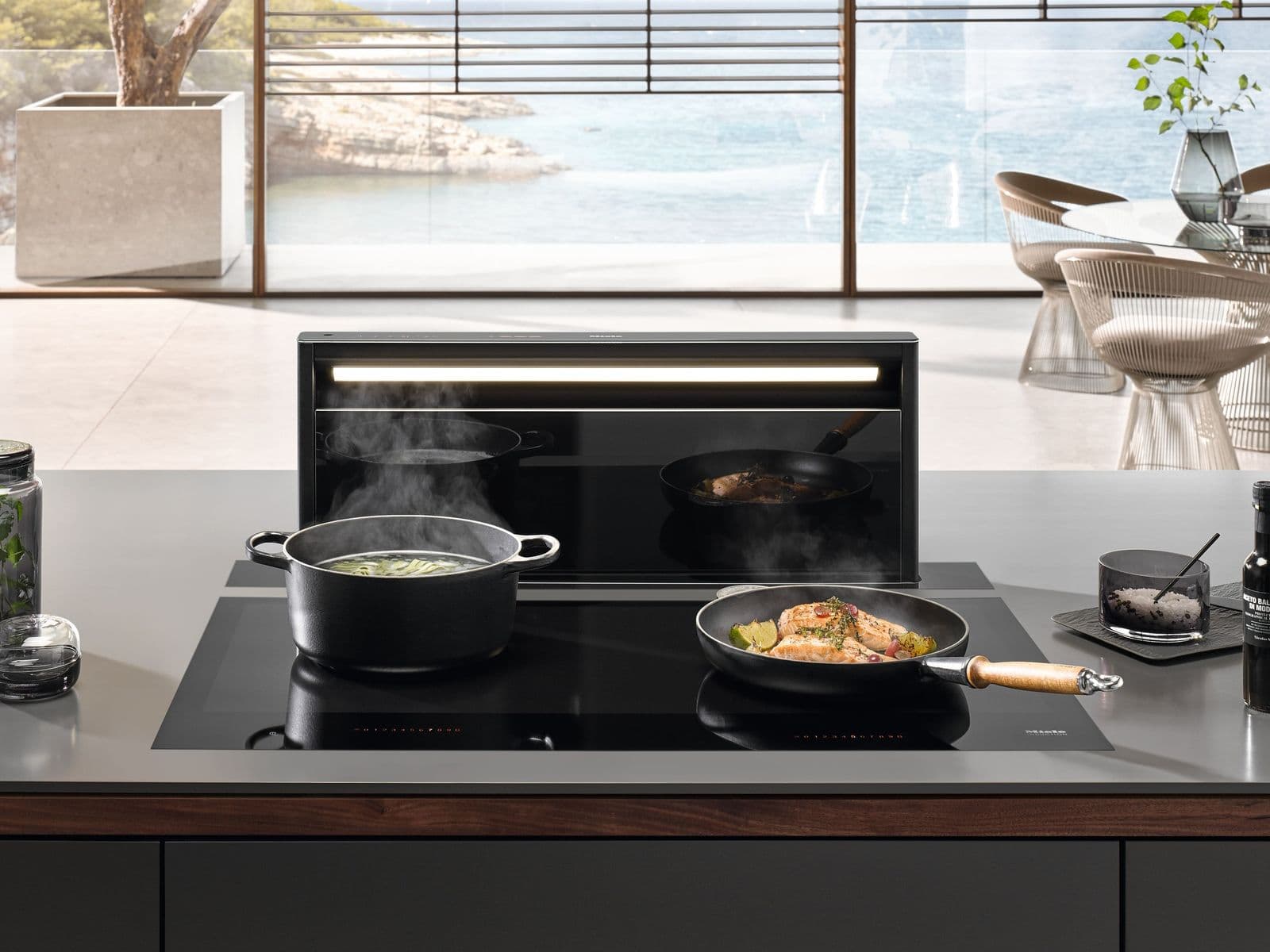Miele DA6891 product view